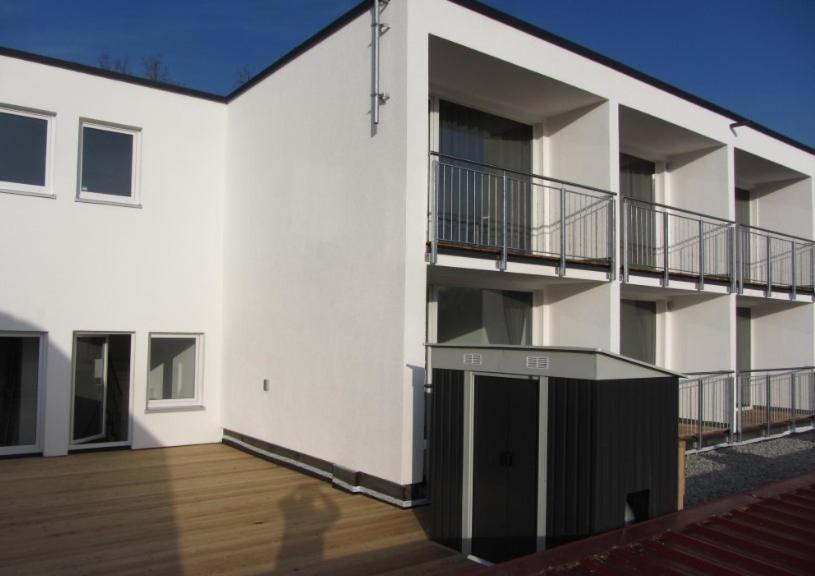Aparthotel Peerless Dine Heidenheim an der Brenz Exterior foto